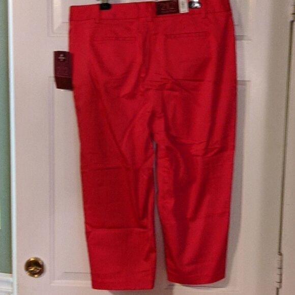 New 16 Natural Fit Hot Pink Capris Summer Beach NWT - Picture 5 of 14